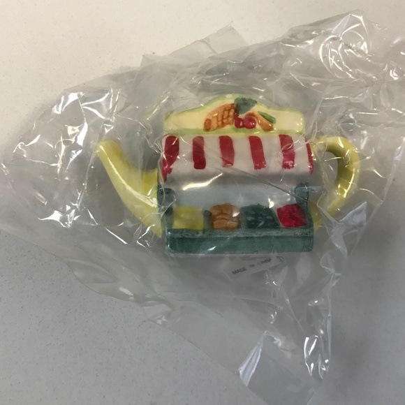 Red Rose 1997 Complete Roseville Series Teapot Figurine Collection Set of 8 NIP - Picture 4 of 10